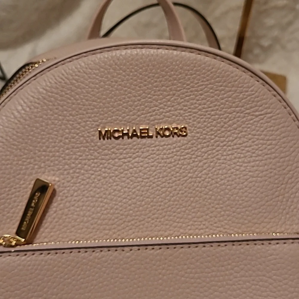 Michael Kors backpack - Picture 4 of 9